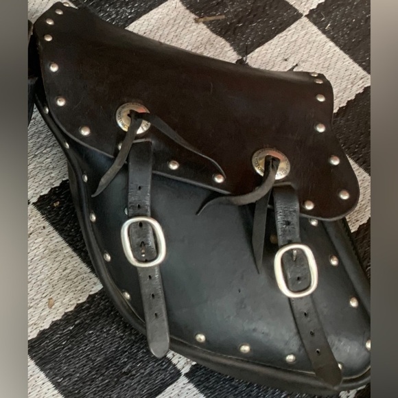 Vintage 80s Genuine Black Leather/Studs Harley-Davidson Motorcycle Saddlebags - Picture 5 of 11
